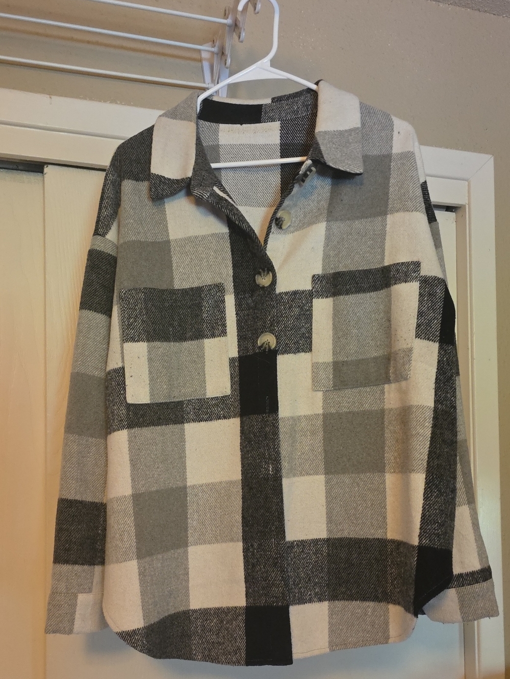 Women's Boutique Oversized Plaid Button-Up Shirt Jacket - Black & Gray